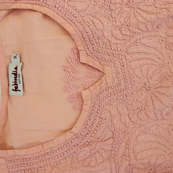 Fabindia Peach/pink Embroidered Cotton Kurta Size Small - Picture 3 of 3